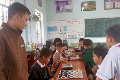 NGÀY 10/1/2025 TRƯỜNG TH LƯƠNG THẾ VINH TỔ CHỨC CÁC CUỘC THI TIẾNG ANHH, CỜ VUA CHO HỌC SINH